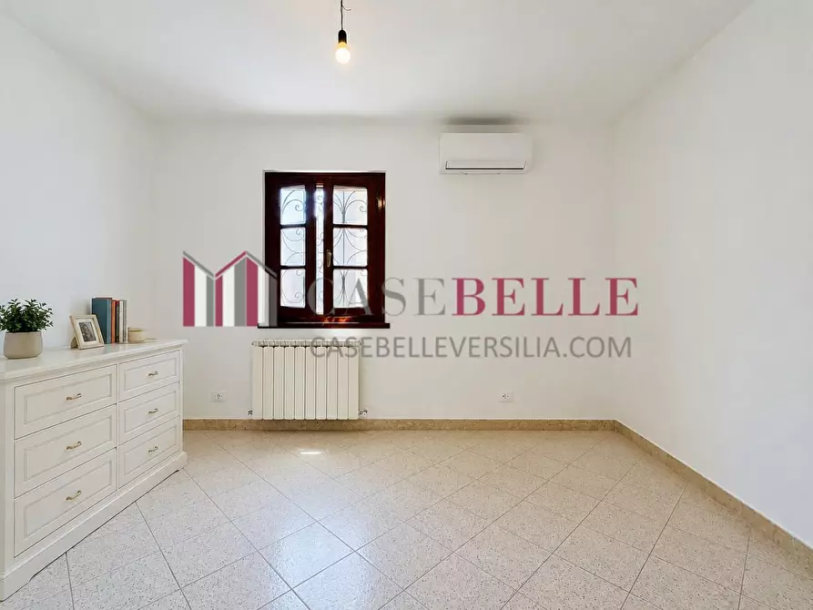 Immagine 14 di Appartamento in affitto  a Pietrasanta