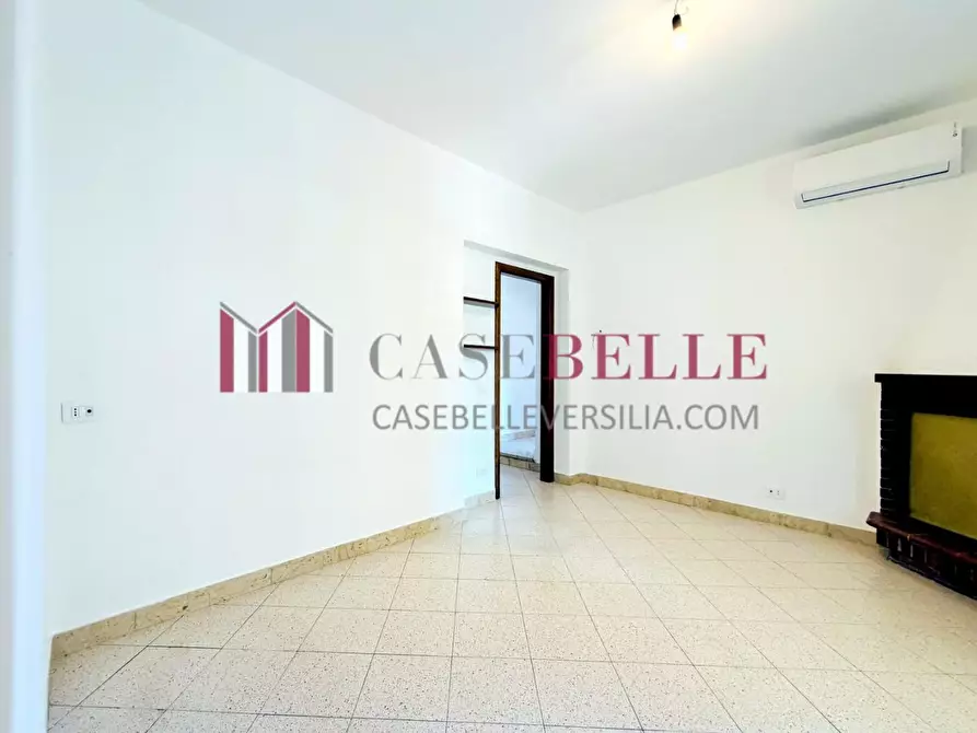 Immagine 10 di Appartamento in affitto  a Pietrasanta