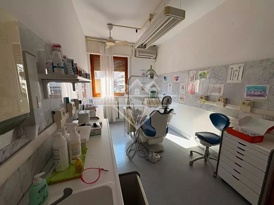 Immagine 11 di Appartamento in vendita  a Carrara