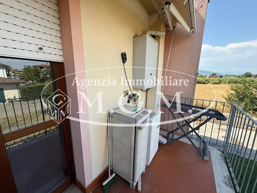 Immagine 12 di Appartamento in vendita  a Pontedera