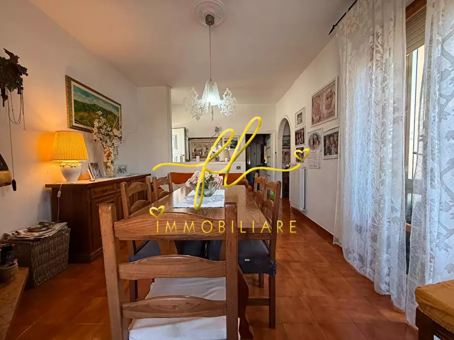 Immagine 11 di Appartamento in vendita  a Cecina