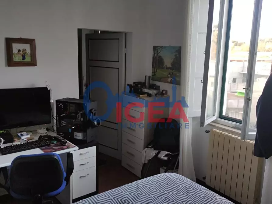 Immagine 31 di Appartamento in vendita  a Siena