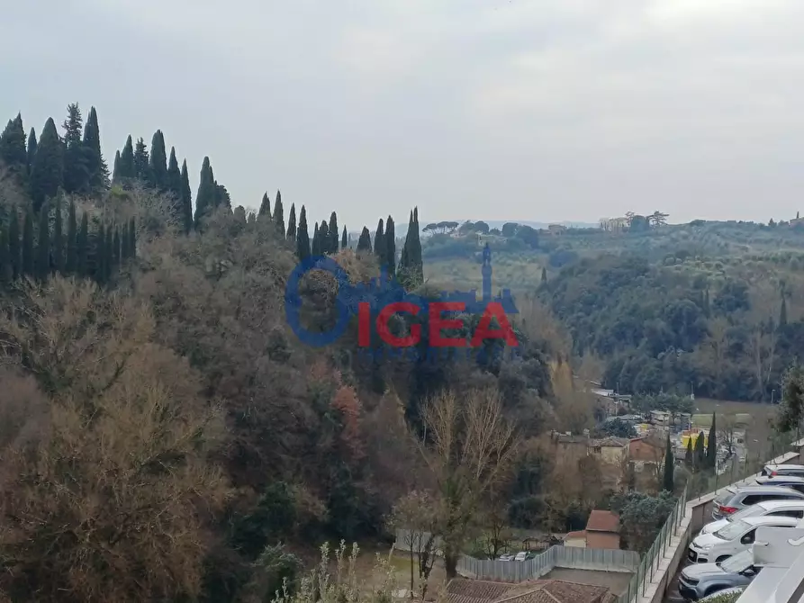 Immagine 32 di Appartamento in vendita  a Siena
