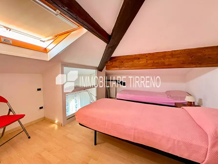 Immagine 19 di Appartamento in vendita  a Massa