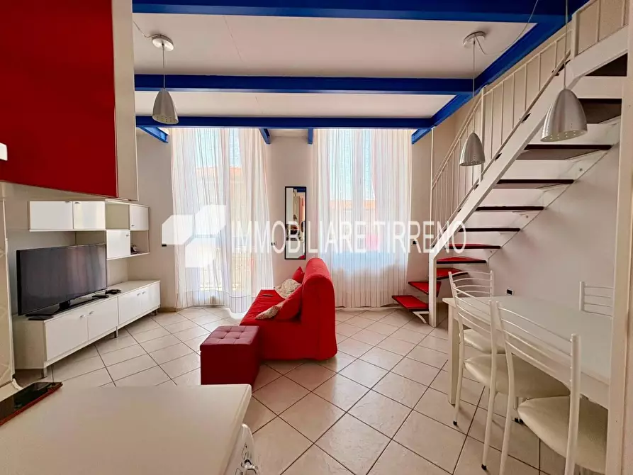 Immagine 1 di Appartamento in vendita  a Massa