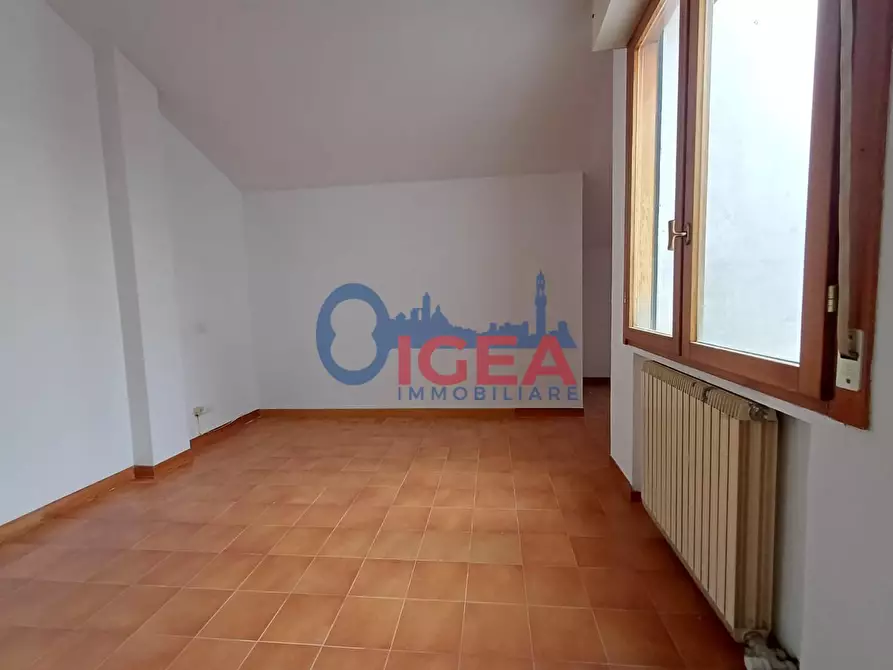 Immagine 29 di Appartamento in vendita  a Siena