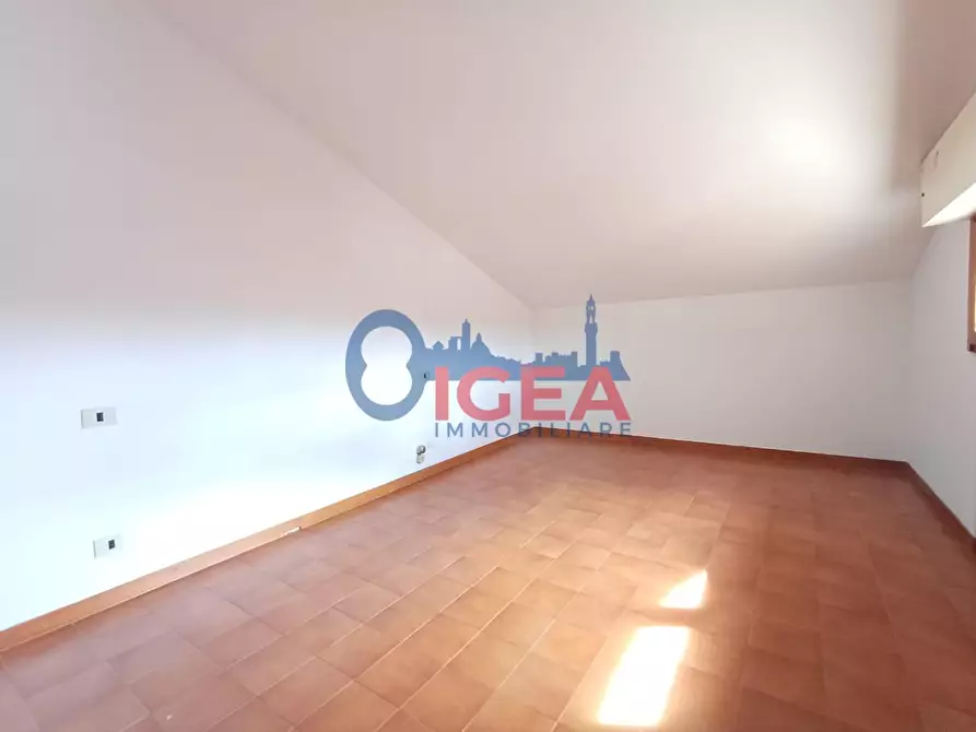 Immagine 24 di Appartamento in vendita  a Siena