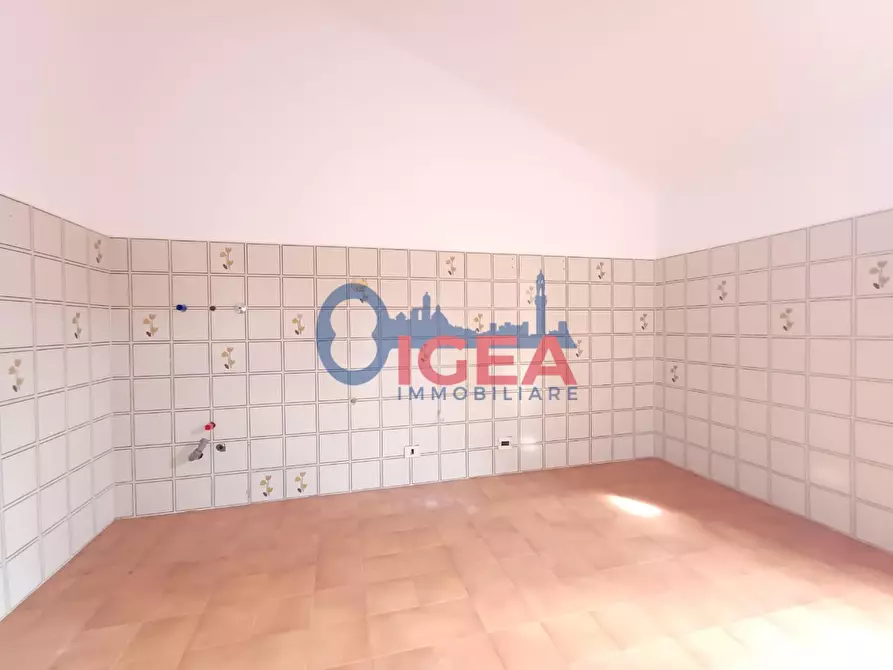Immagine 20 di Appartamento in vendita  a Siena