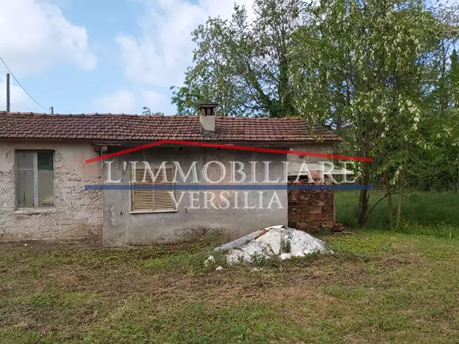 Immagine 2 di Casa indipendente in vendita  a Massa