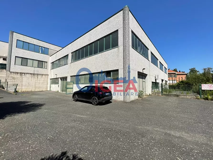 Immagine 11 di Magazzino in vendita  a Colle Di Val D'elsa