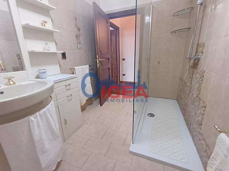 Immagine 38 di Casa trifamiliare in vendita  a Monteriggioni