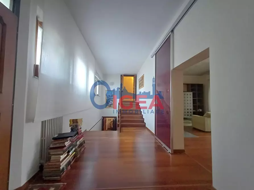 Immagine 22 di Casa trifamiliare in vendita  a Monteriggioni