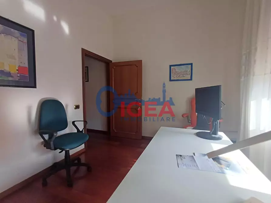 Immagine 11 di Casa trifamiliare in vendita  a Monteriggioni
