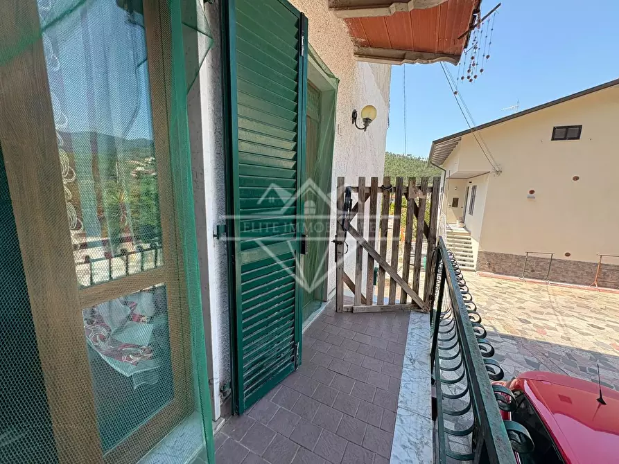 Immagine 23 di Terratetto in vendita  a Ortonovo