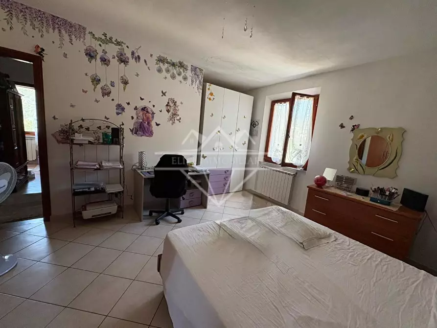 Immagine 13 di Terratetto in vendita  a Ortonovo