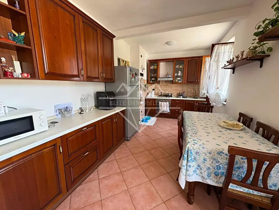 Immagine 1 di Terratetto in vendita  a Ortonovo