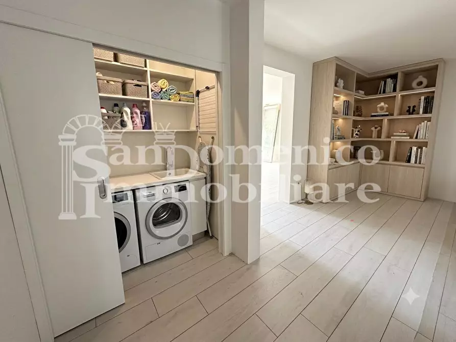 Immagine 2 di Appartamento in vendita  a Cascina