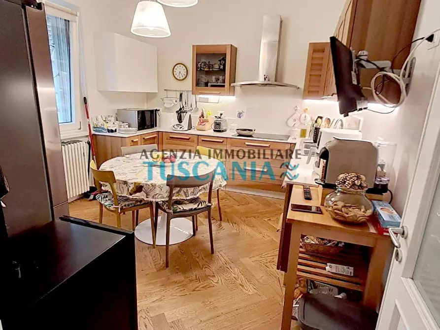 Immagine 8 di Casa indipendente in vendita  a Cecina