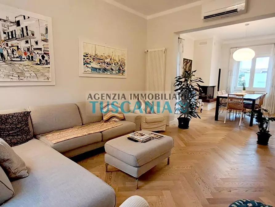 Immagine 2 di Casa indipendente in vendita  a Cecina