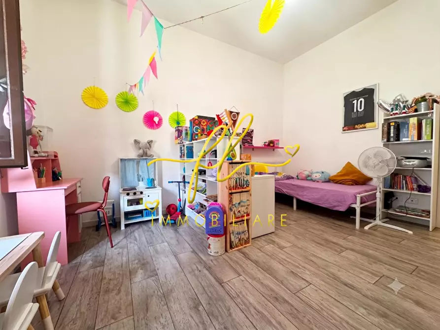 Immagine 13 di Appartamento in vendita  a Livorno
