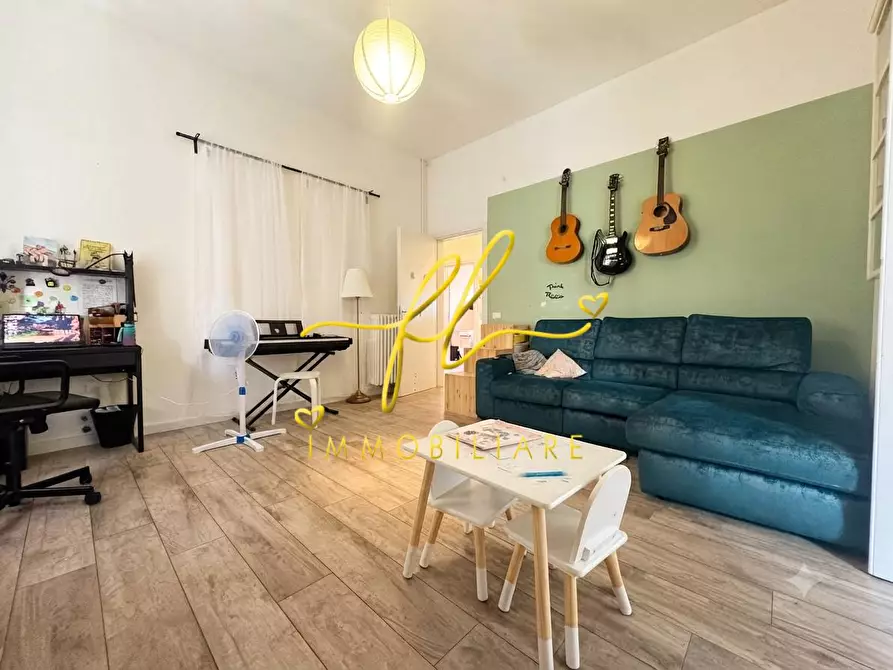 Immagine 4 di Appartamento in vendita  a Livorno