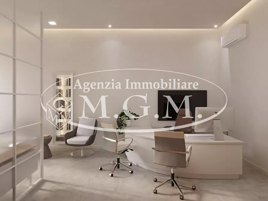 Immagine 3 di Ufficio in affitto  a Pontedera