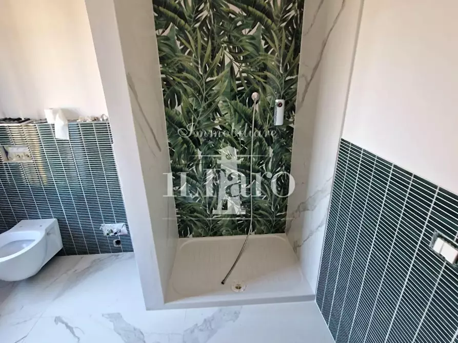 Immagine 19 di Appartamento in vendita  a Campi Bisenzio