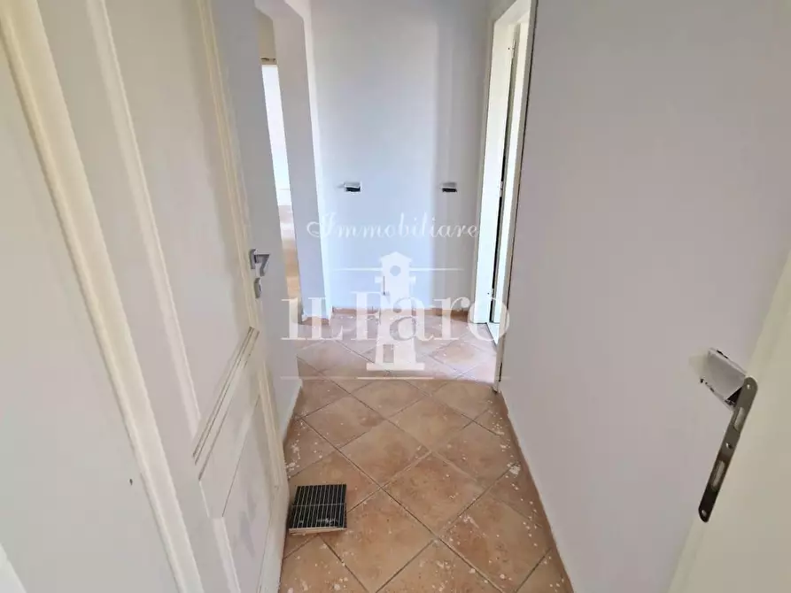 Immagine 21 di Appartamento in vendita  a Campi Bisenzio