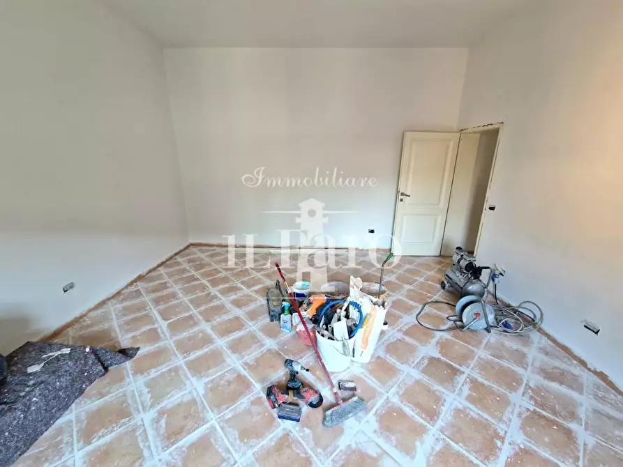 Immagine 15 di Appartamento in vendita  a Campi Bisenzio