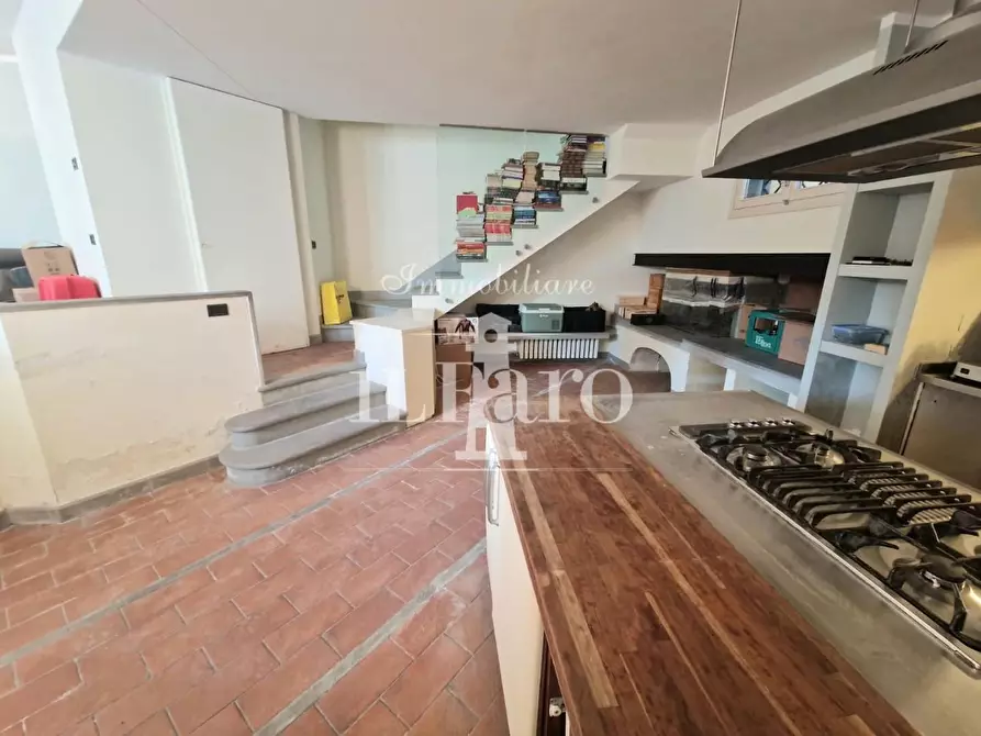 Immagine 20 di Villetta a schiera in vendita  a Campi Bisenzio