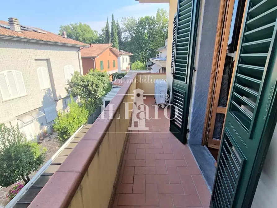Immagine 17 di Villetta a schiera in vendita  a Campi Bisenzio