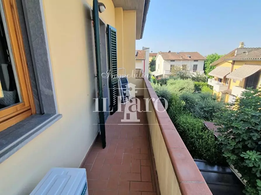 Immagine 15 di Villetta a schiera in vendita  a Campi Bisenzio