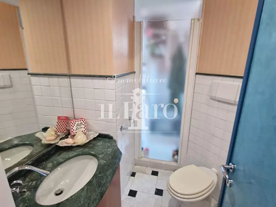 Immagine 49 di Villetta a schiera in vendita  a Campi Bisenzio