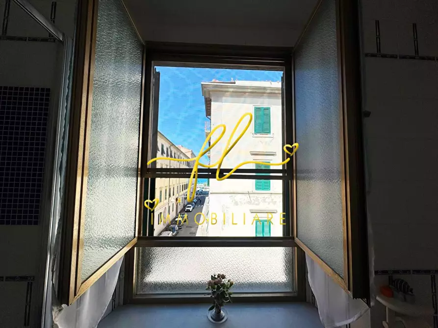 Immagine 9 di Appartamento in vendita  a Livorno
