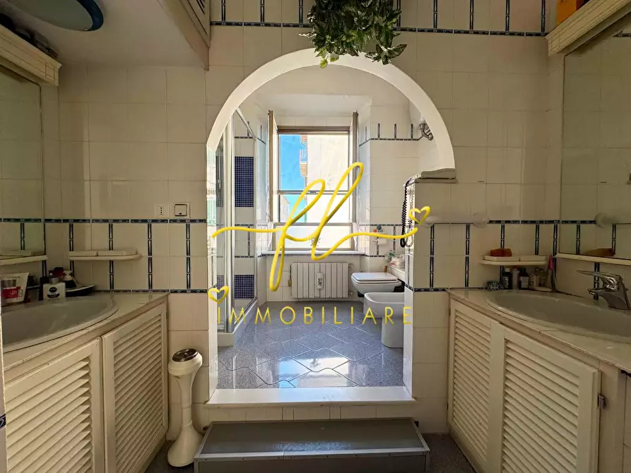 Immagine 14 di Appartamento in vendita  a Livorno