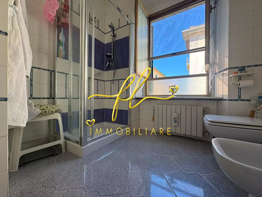 Immagine 15 di Appartamento in vendita  a Livorno