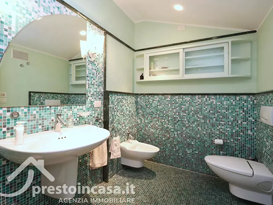 Immagine 23 di Villa in vendita  a Fucecchio