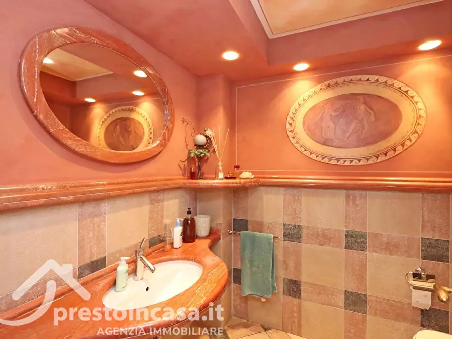 Immagine 29 di Villa in vendita  a Fucecchio