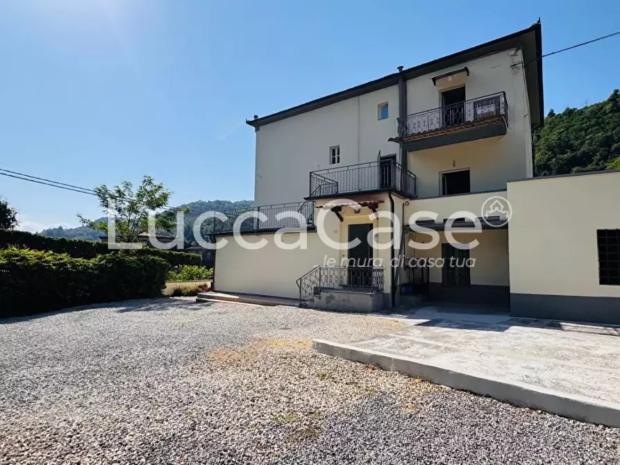 Immagine 47 di Appartamento in vendita  a Pescaglia