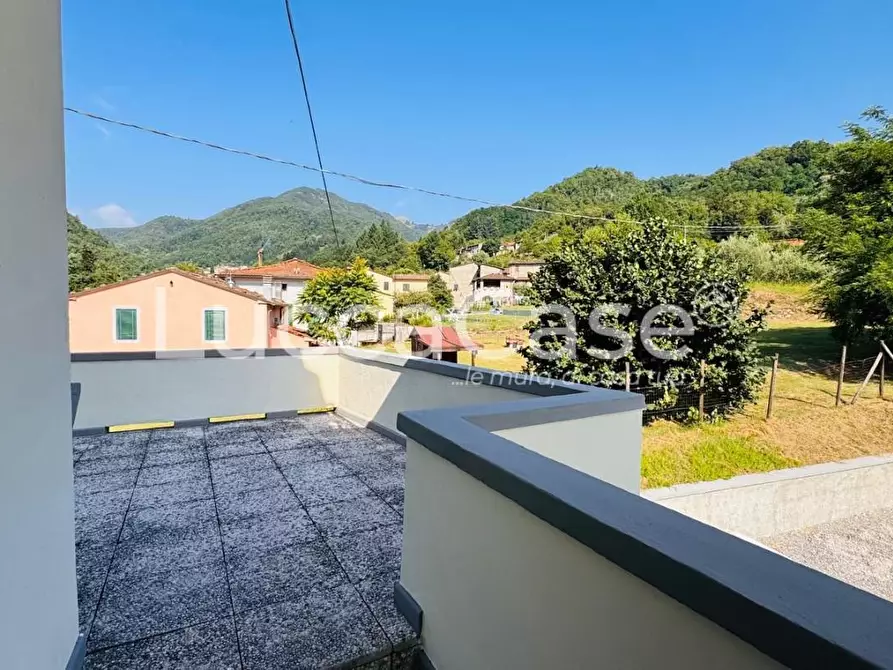 Immagine 10 di Appartamento in vendita  a Pescaglia