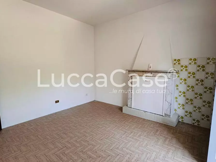 Immagine 8 di Appartamento in vendita  a Pescaglia