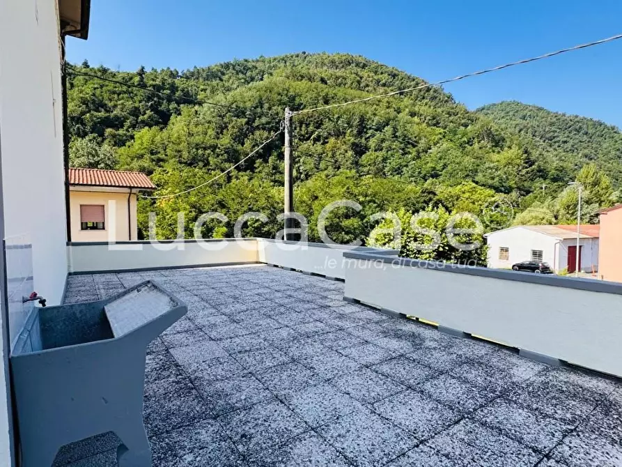 Immagine 17 di Appartamento in vendita  a Pescaglia