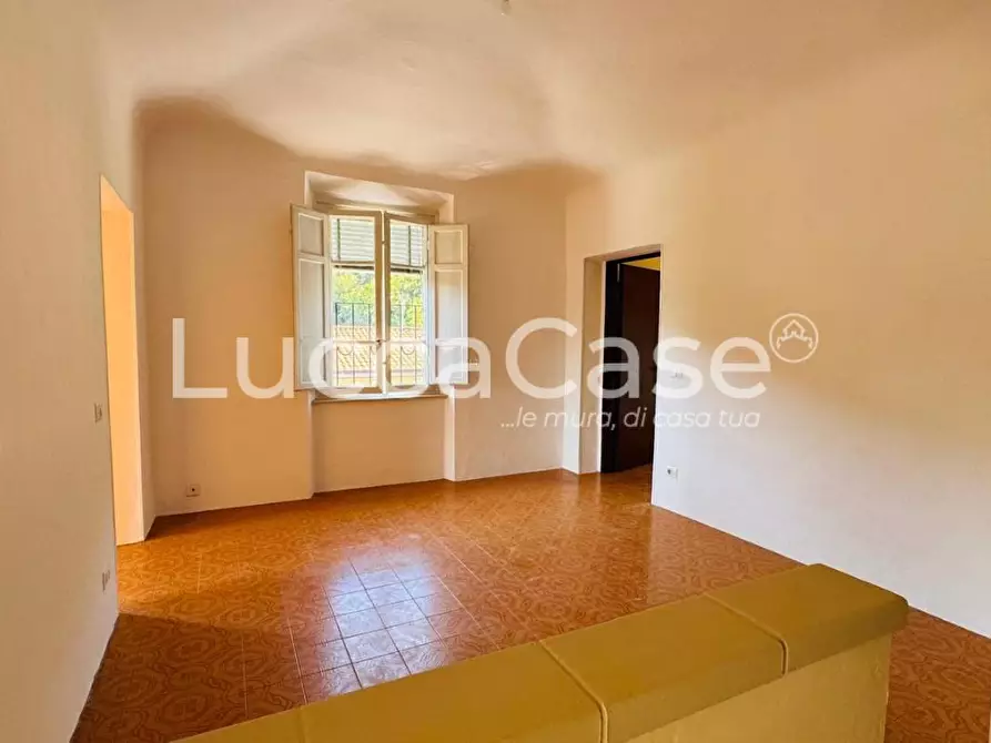 Immagine 2 di Appartamento in vendita  a Pescaglia