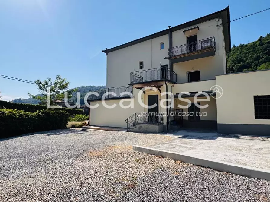 Immagine 40 di Appartamento in vendita  a Pescaglia