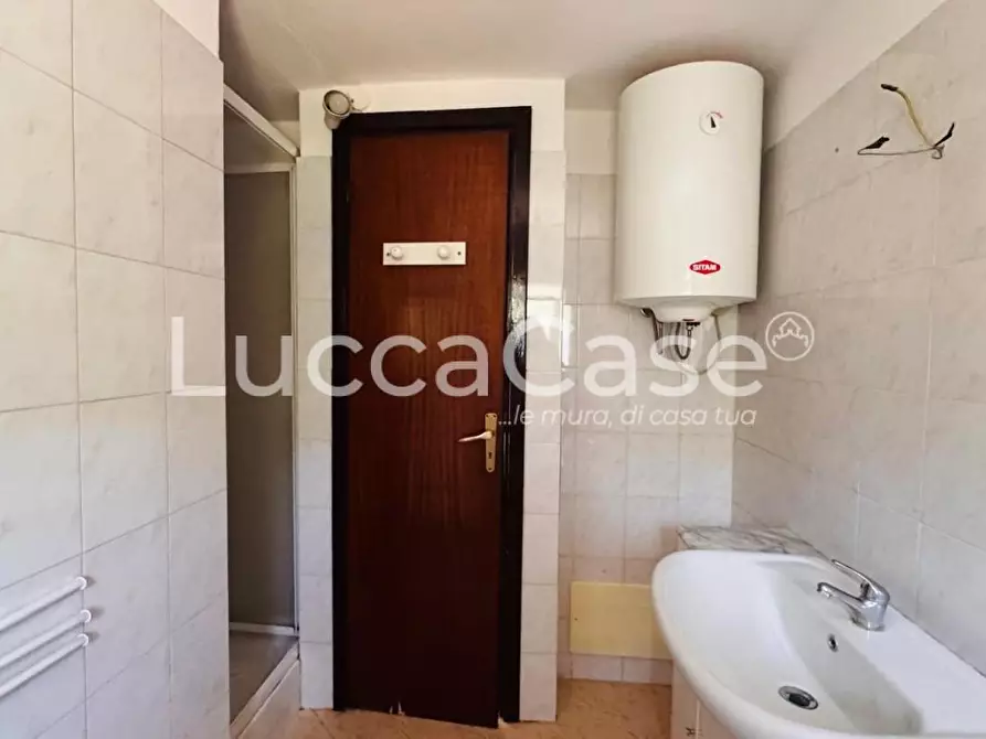 Immagine 21 di Appartamento in vendita  a Pescaglia