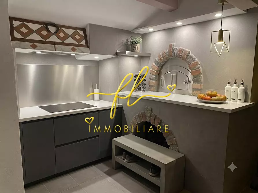 Immagine 7 di Casa bifamiliare in vendita  a Carrara