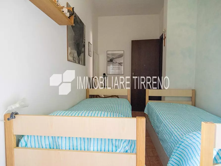 Immagine 21 di Appartamento in vendita  a Massa