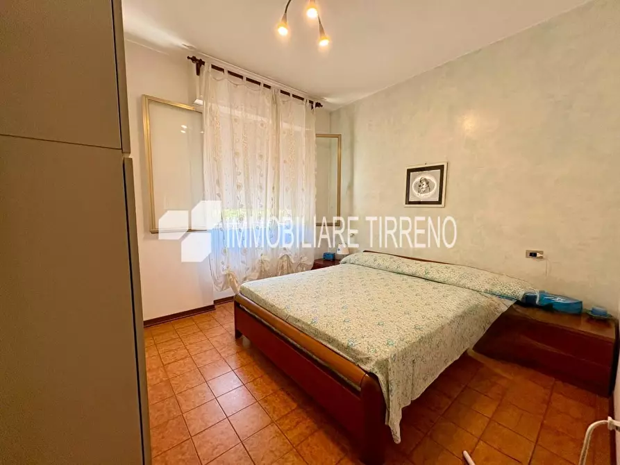 Immagine 19 di Appartamento in vendita  a Massa