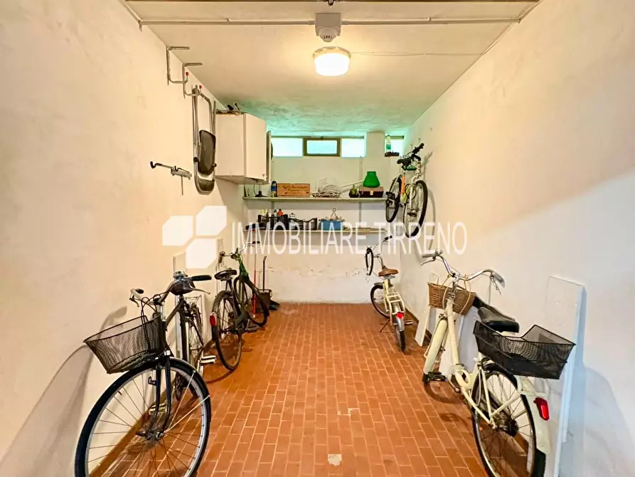 Immagine 14 di Appartamento in vendita  a Massa