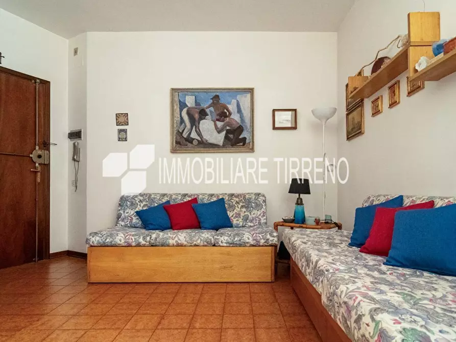 Immagine 3 di Appartamento in vendita  a Massa